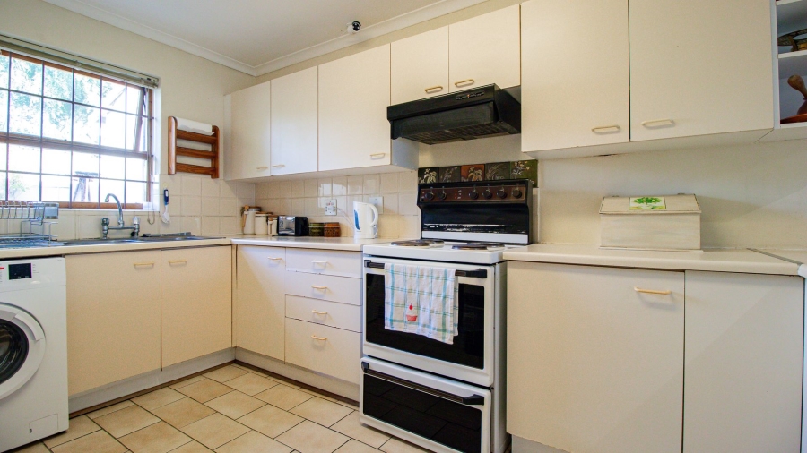 2 Bedroom Property for Sale in Pinelands Western Cape